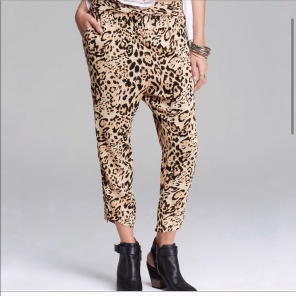 FREE PEOPLE twisted Harlem pants! Like new! - Picture 6 of 7